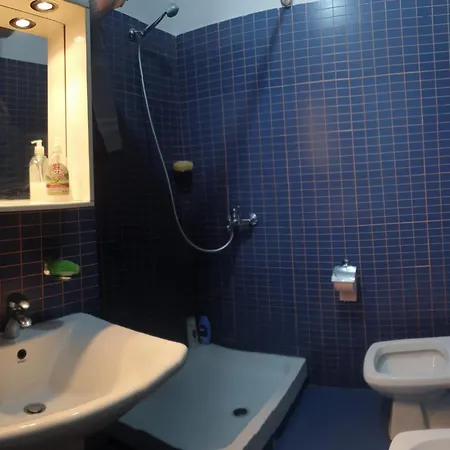 Linda Guesthouse-1 Apartamento Tirana