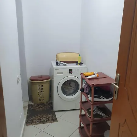 Linda Guesthouse-1 Τίρανα